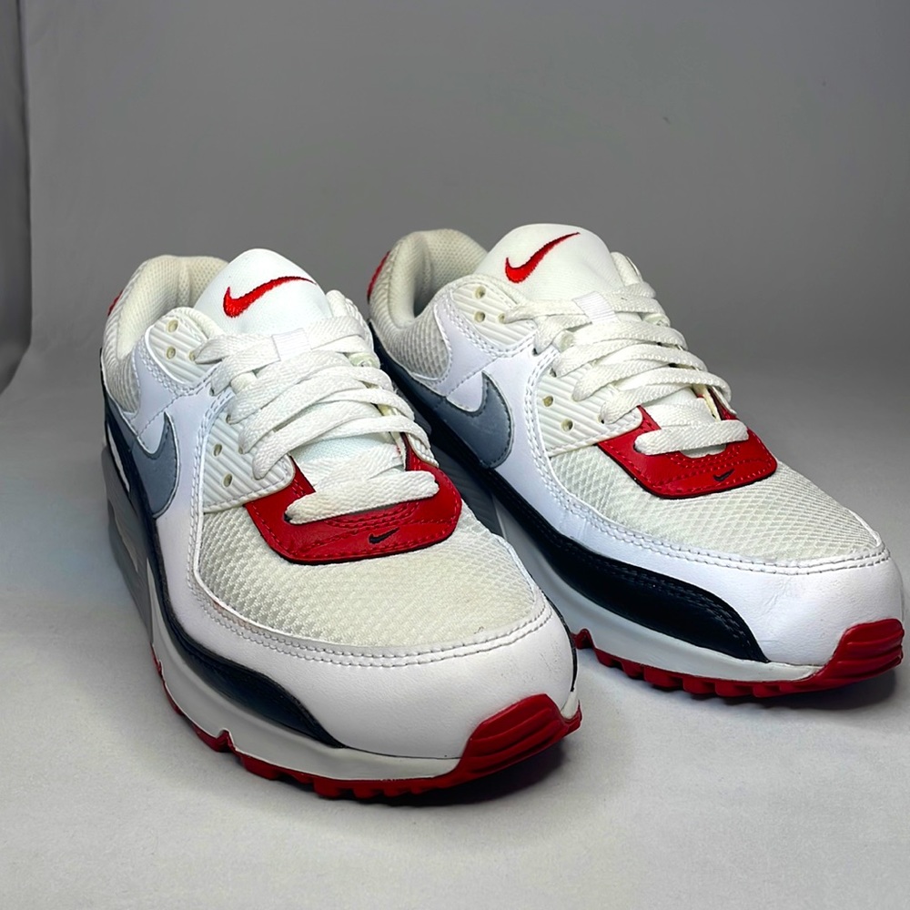 Nikes airmax, size 8.5us, unisex, brand new